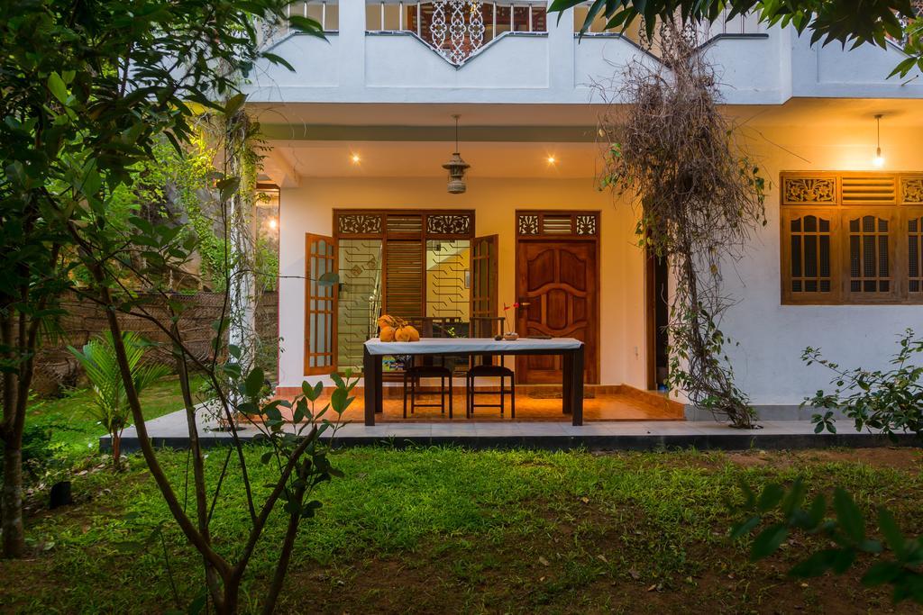 Summer Valley Boutique Villa Unawatuna Esterno foto