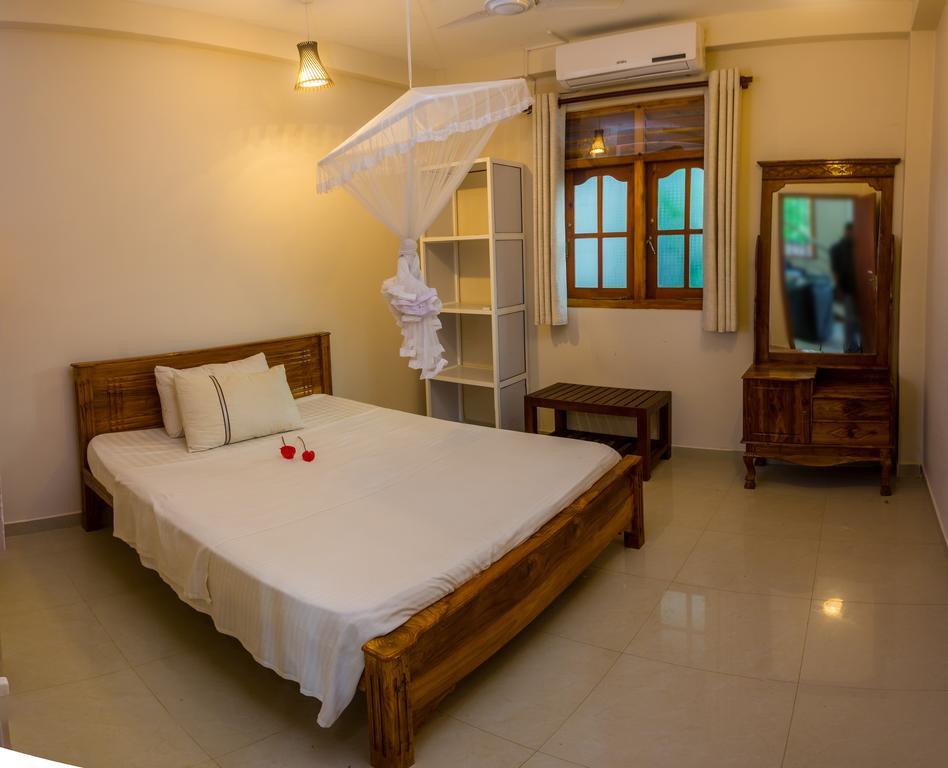 Summer Valley Boutique Villa Unawatuna Esterno foto
